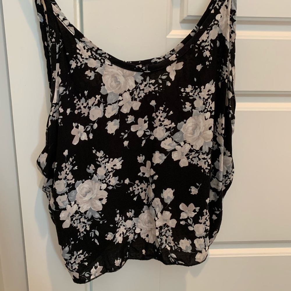 Brandy Melville black floral crop summer tank top sz S